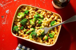 Broccoli mac and cheese