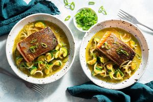 Yucatecan salmon with tomatillo verde sauce and zucchini