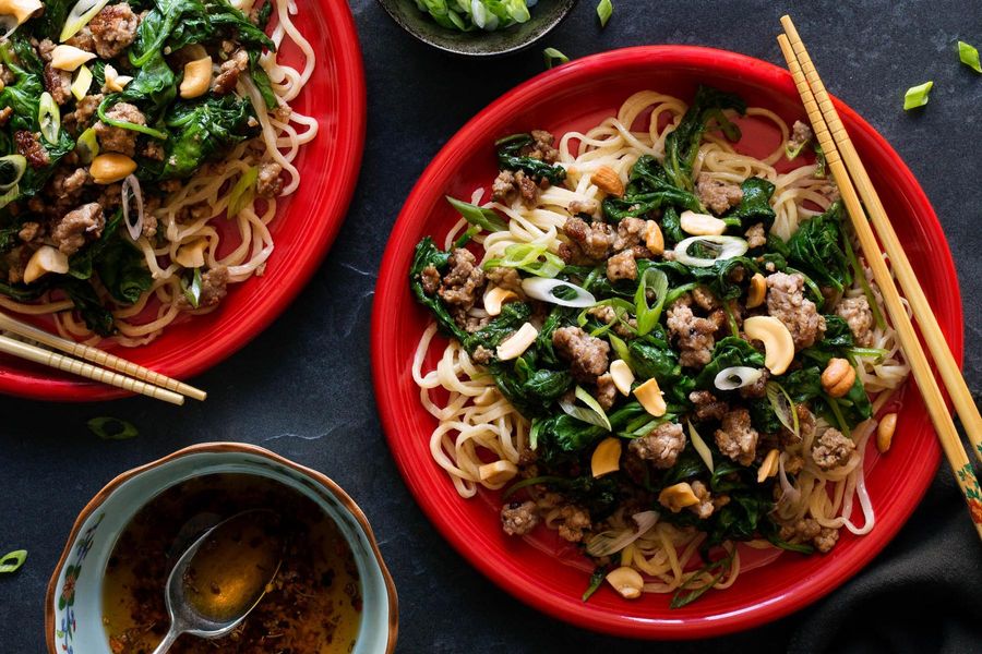 Sichuan dan dan noodles with pork and kale