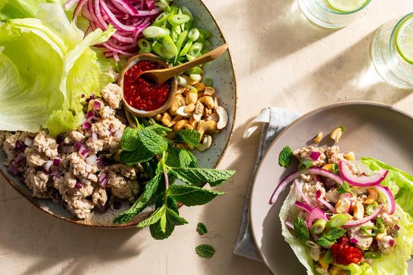 Thai chicken lettuce cups