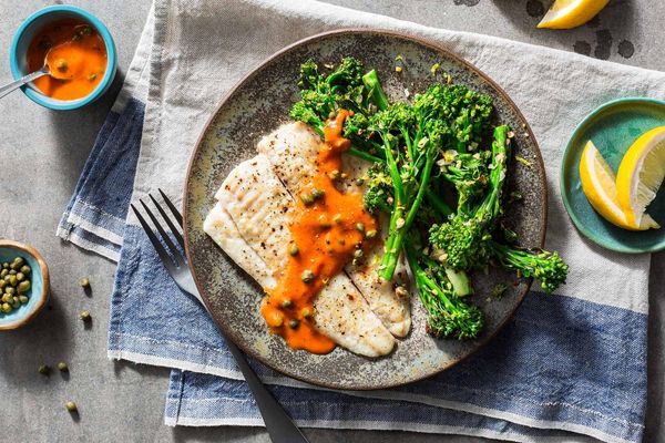 Sole with red pepper vinaigrette and lemon-garlic broccoli