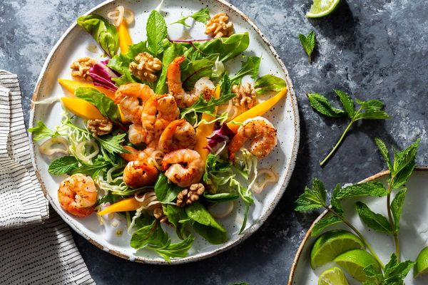 Vietnamese shrimp salad