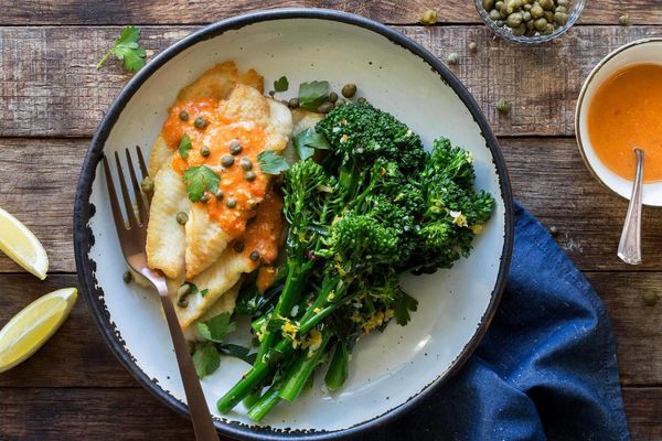 Sole with red pepper vinaigrette and lemon-garlic broccoli