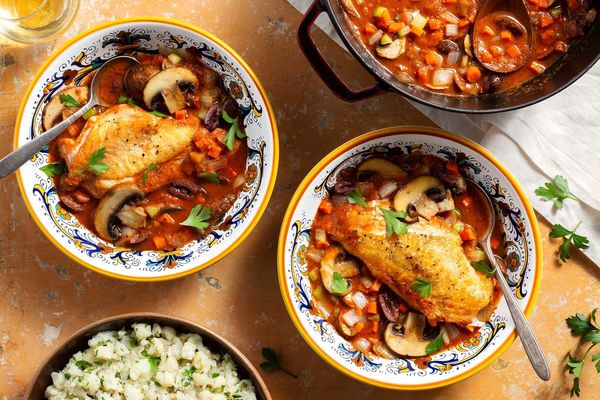 Chicken cacciatore with cauliflower mash