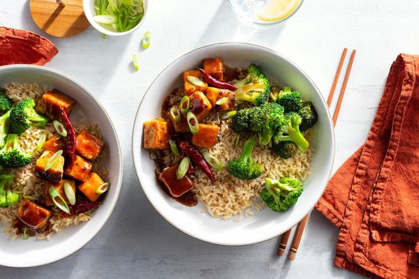 General Tso's tofu with broccoli and brown rice