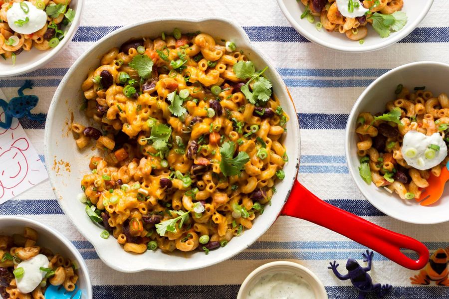 Two-bean chili mac ’n’ cheese with lime yogurt