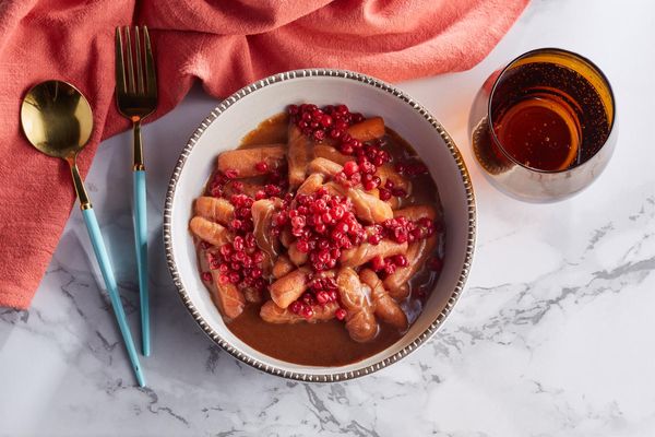 Glazed carrots with lingonberries