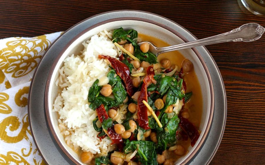 Braised coconut spinach & chickpeas