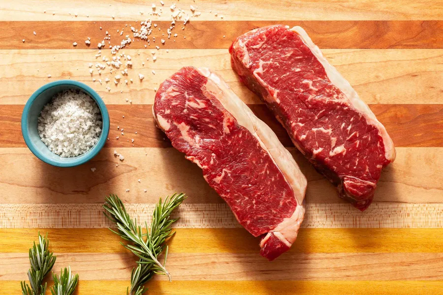 Black Angus New York Strip Steaks (2 count)