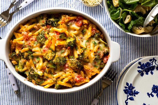 Cheesy baked gluten-free penne and broccoli