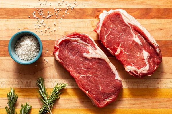 Organic rib-eye steaks (2 count)