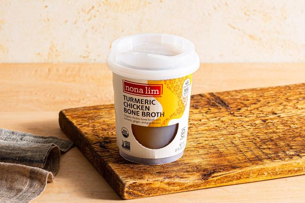 Organic turmeric chicken bone broth