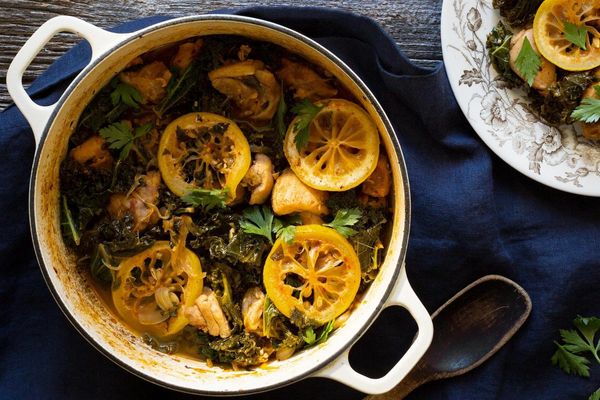 Lemon chicken with sweet smoked paprika and kale