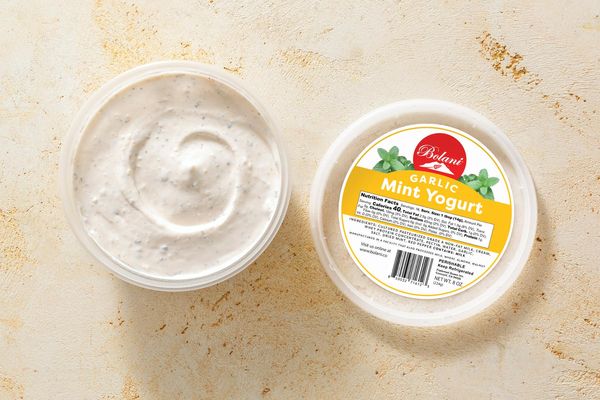 Garlic Mint Yogurt Sauce