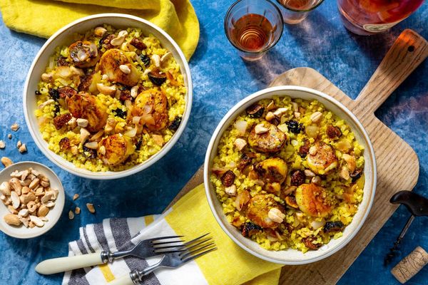 Balinese chicken stir-fry with coconut-turmeric cauliflower “rice”