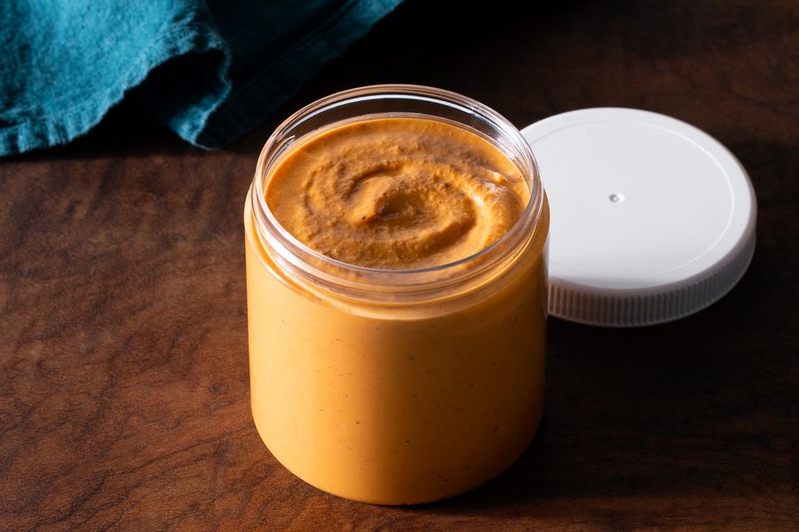 Red pepper hummus