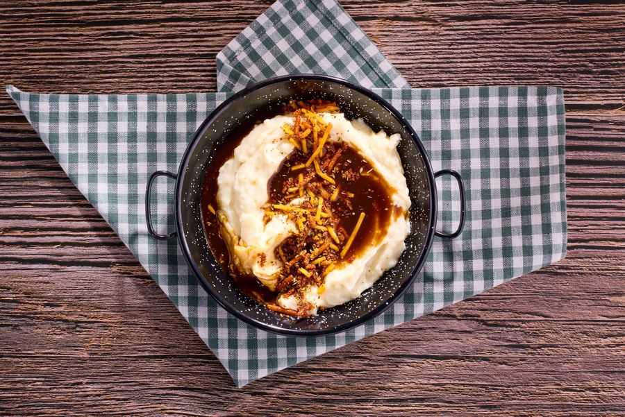 Garlic Mashed Potatoes with Red Eye Gravy