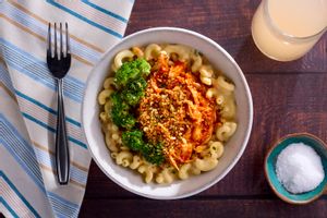 Homestyle Buffalo Chicken Mac and Cheese