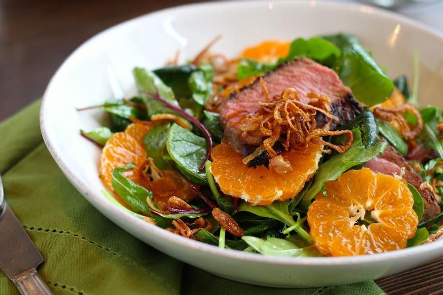 Steak salad with Satsuma oranges and fried shallots