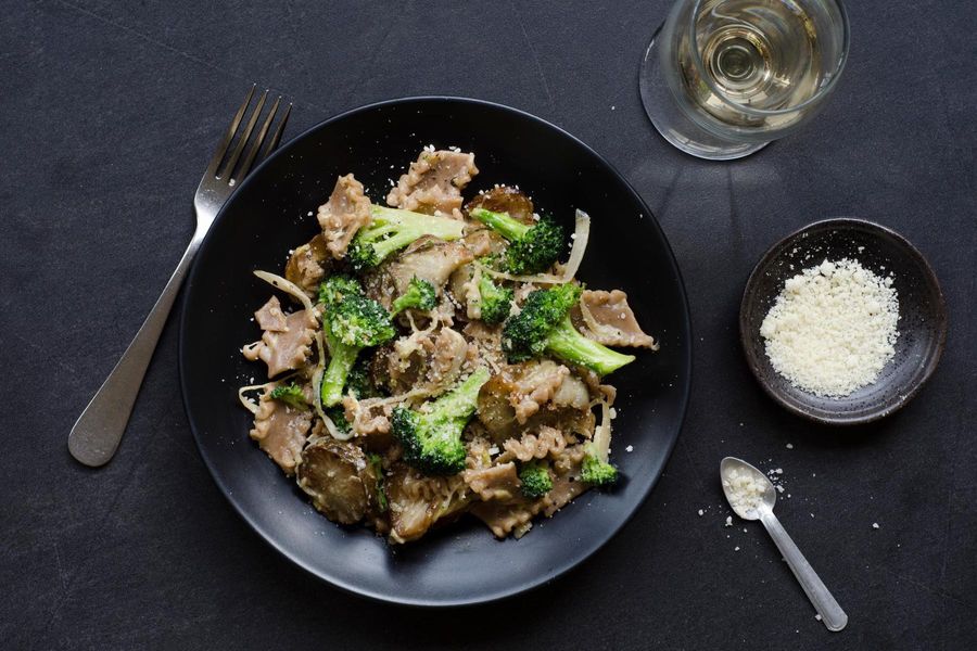 Farro pasta with sunchokes and broccoli in a light cream sauce