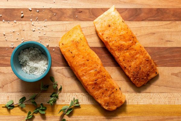 Sustainably raised ancho-rubbed salmon fillets (2 count)