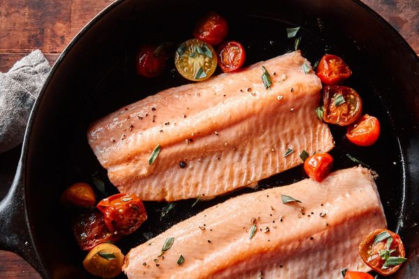 Sustainably raised rainbow trout fillets (2 count)