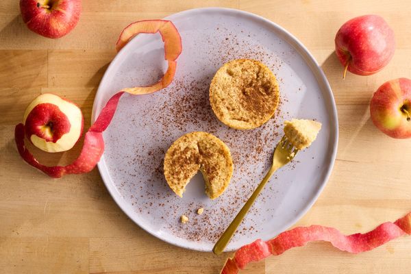 Apple Cinnamon Oatmeal Bites (2 count)