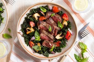 Garlic-rubbed steak and kale salad