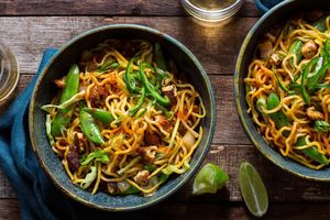 Braised tofu mee goreng with fresh ramen and sugar snap peas