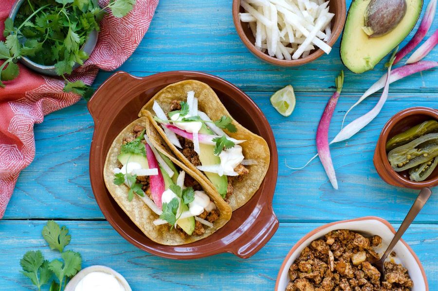 Tofu mole tacos