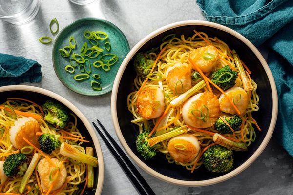 Mongolian beef and vegetable stir-fry with fresh ramen
