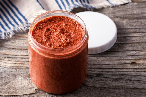 Muhammara red pepper dip
