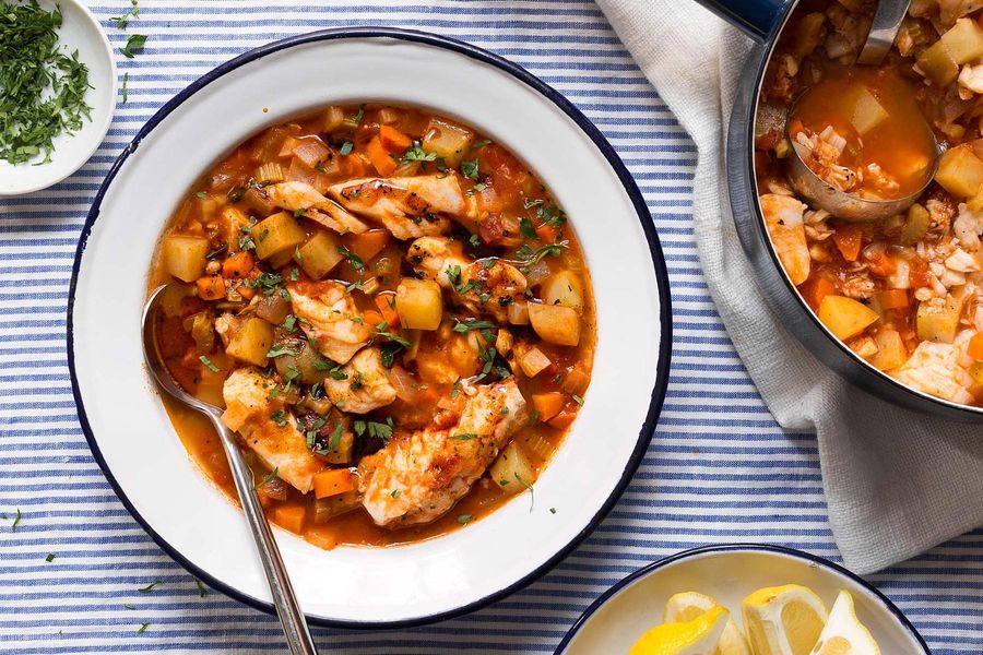 Manhattan-style cod chowder with potatoes and fennel