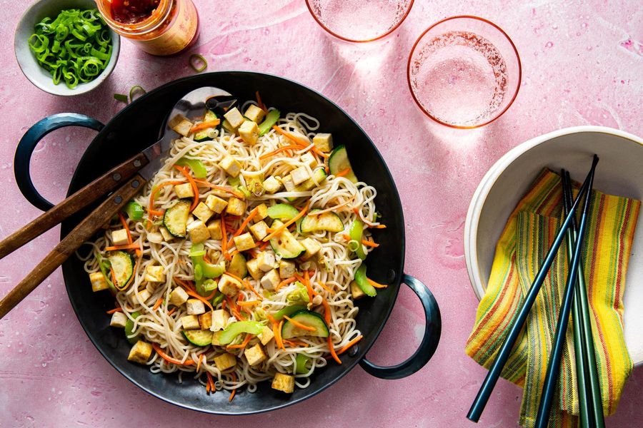 Chow mein with fresh ramen and stir-fried vegetables