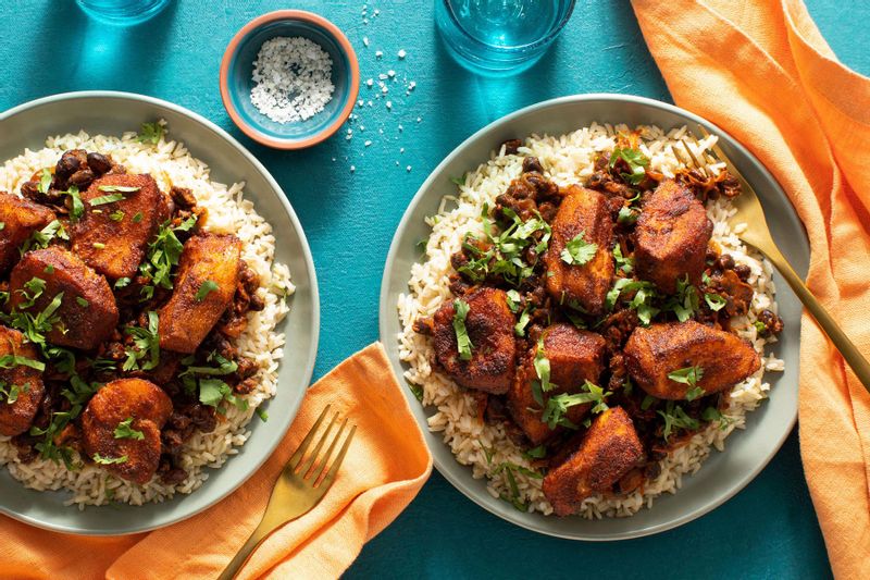 Blackened Pollock With Black Beans and Chile-Lime Salsa Over Brown Rice | Sunbasket