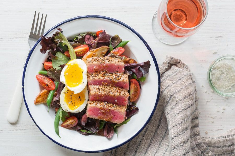 Coriander-crusted tuna Niçoise