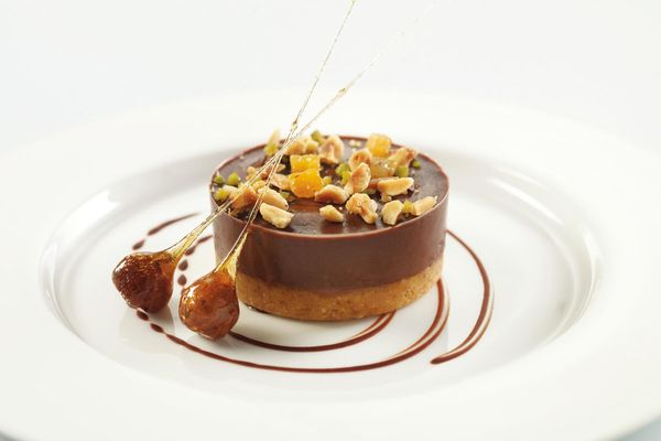 Hazelnut Gianduja Cake (2 count)