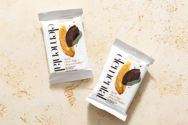 Dark Chocolate and Almond Butter Seedbar