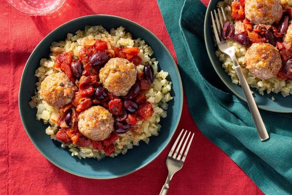 Middle Eastern turkey meatballs over cauliflower “couscous”