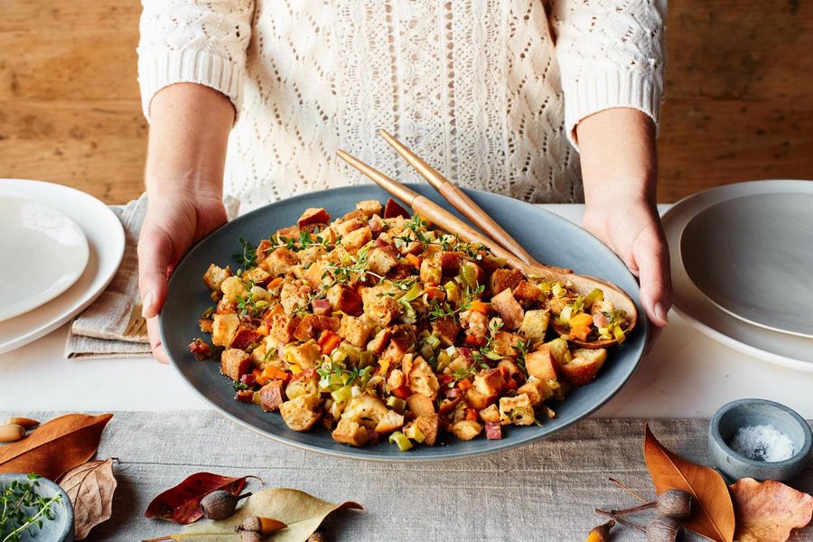 Williams Sonoma ciabatta stuffing with pancetta and leeks