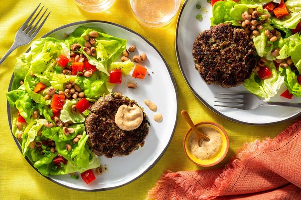 No-bun turkey burgers with black-eyed pea salad