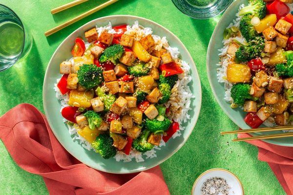 Hawaiian steak stir-fry with broccoli and pineapple over steamed rice