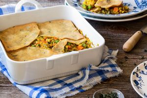 Red lentil and leek pot pie with chickpea crust