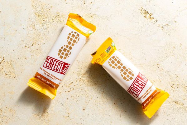 Organic gluten-free peanut butter protein bar (2 count)