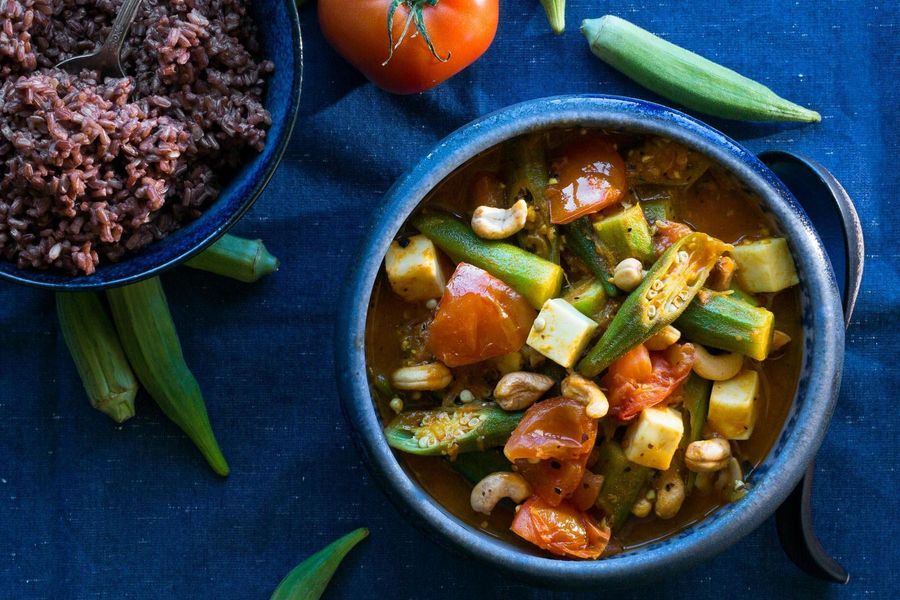 Paneer vindaloo with okra and coconut red rice