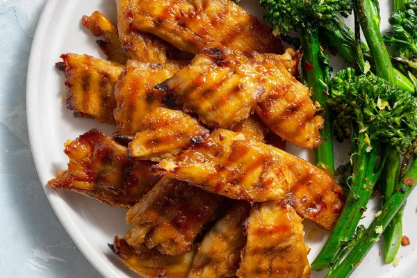 Daring Plant-Based Chicken Pieces (4 oz / serving)