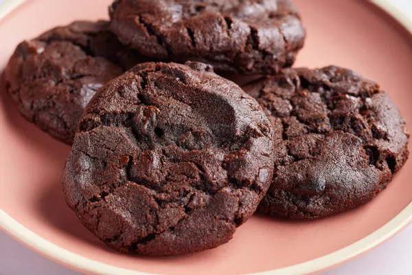 Triple Chocolate Chunk Cookie Dough (4 count)