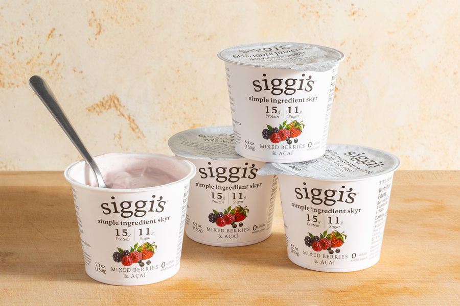 Nonfat Skyr Yogurt, Mixed Berry & Açai (4 count)