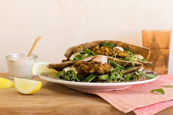 Falafel pita pockets with lemon-yogurt sauce | Sunbasket
