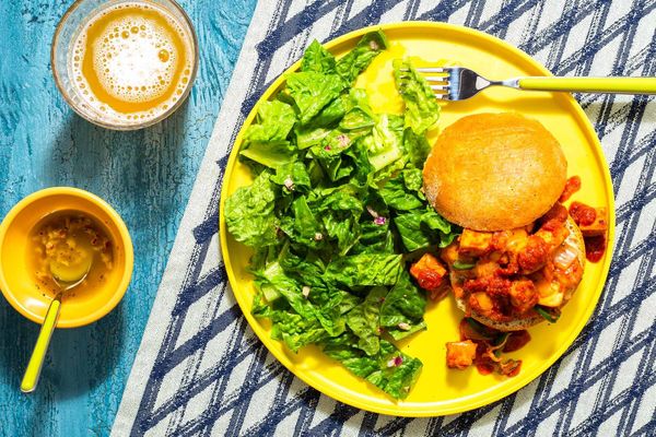 Cheesy chicken sloppy joes with crisp lettuce salad